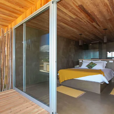 Santa Barbara Eco-beach Szálloda 4*