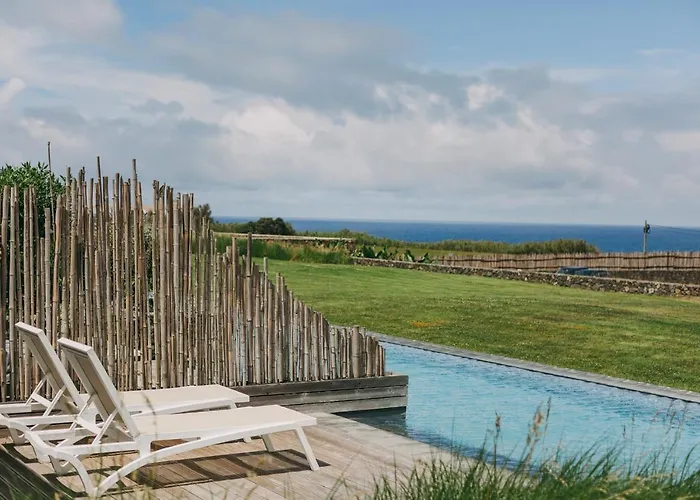 מלון Santa Barbara Eco-beach 4*