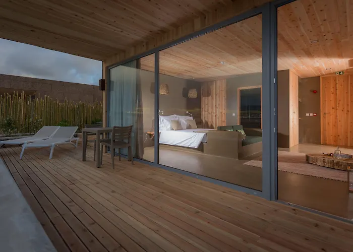 호텔 Santa Barbara Eco-beach 4*