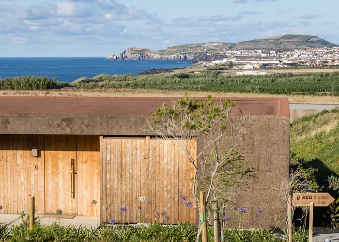 Santa Barbara Eco-beach Hotel