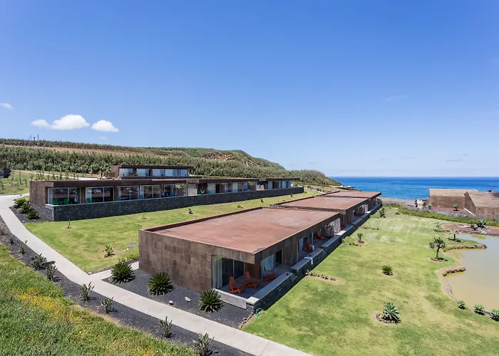 מלון Santa Barbara Eco-beach 4*